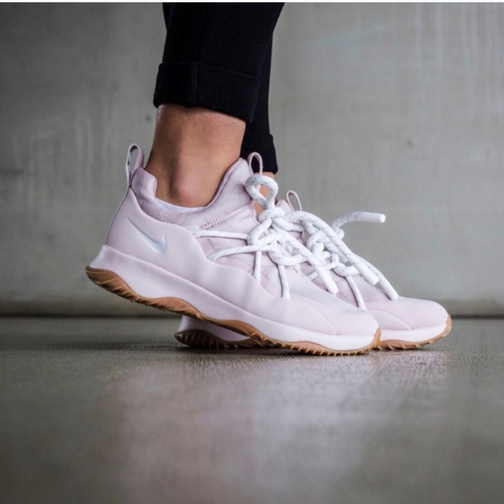 Lavender Nike City Loop